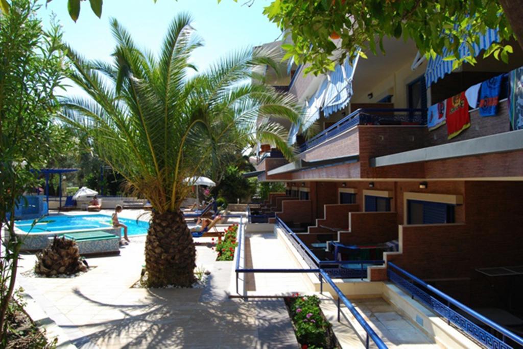 Philoxenia Village Hotel-Studios Pefkochori Exterior photo