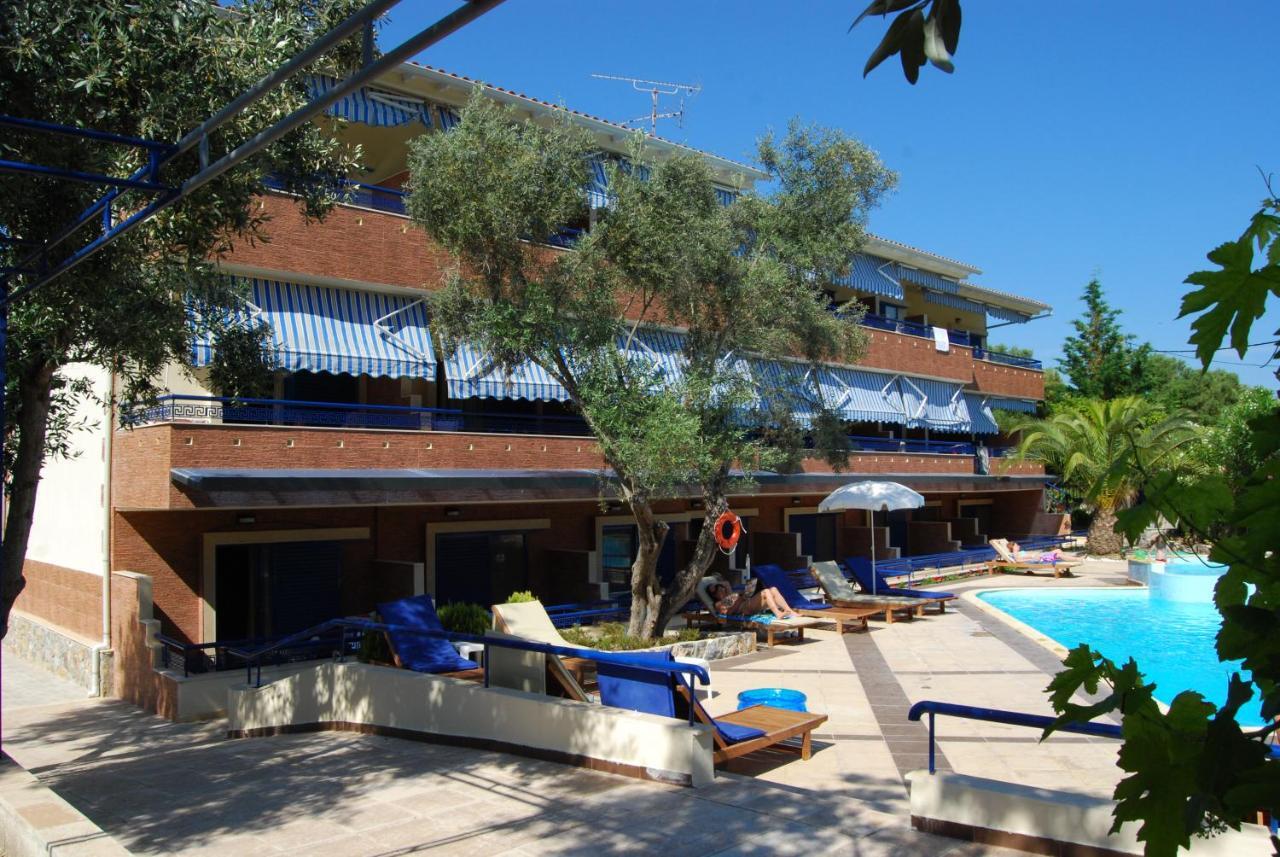 Philoxenia Village Hotel-Studios Pefkochori Exterior photo