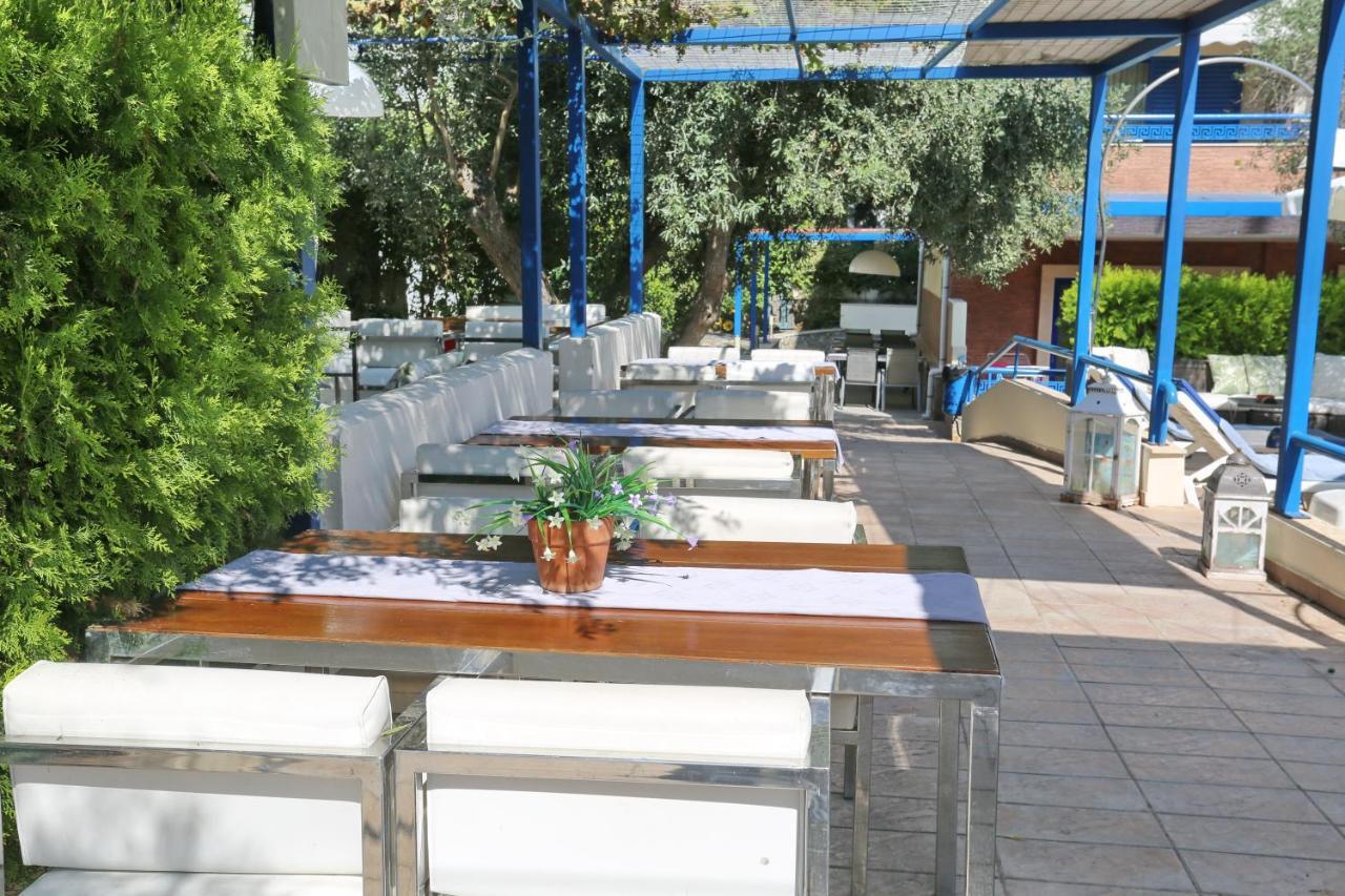 Philoxenia Village Hotel-Studios Pefkochori Exterior photo