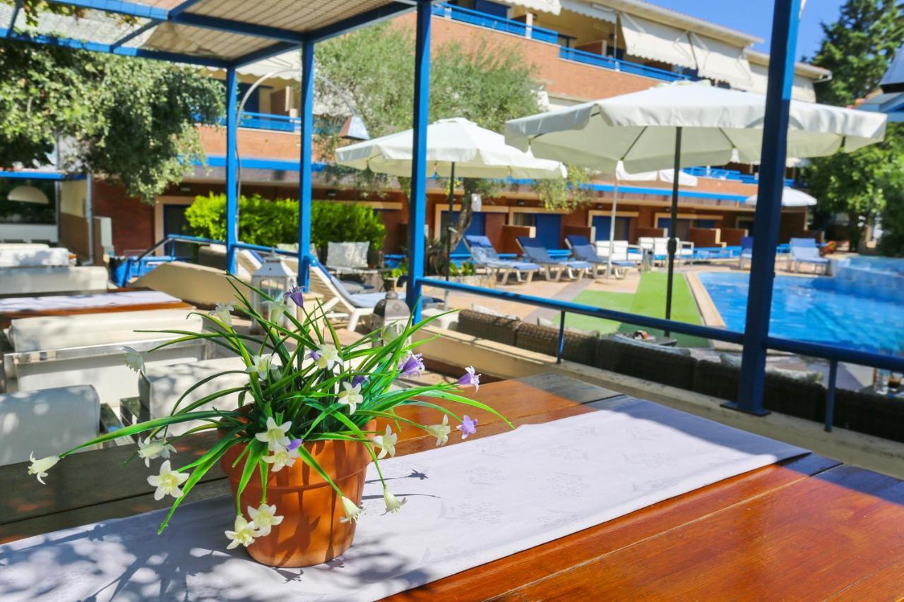 Philoxenia Village Hotel-Studios Pefkochori Exterior photo